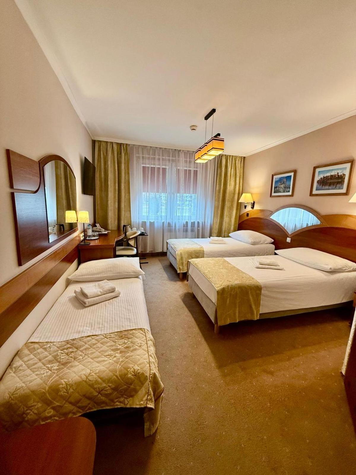 Będzin Cumulus Hotel מראה חיצוני תמונה